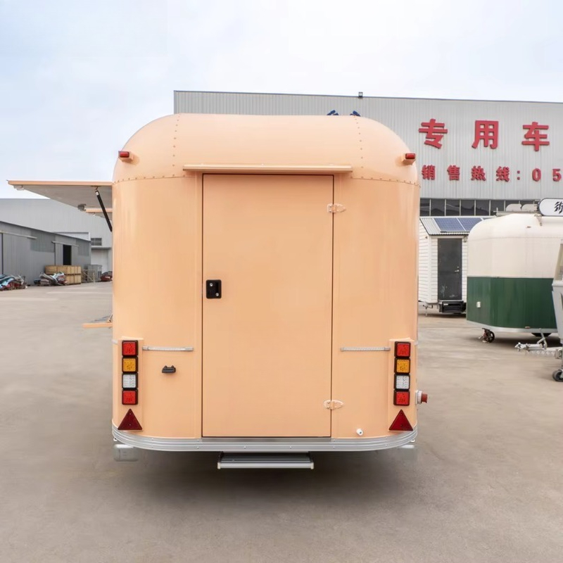 Caminhão de Comida com Trailer - Food Snacks Catering avaliação e preço